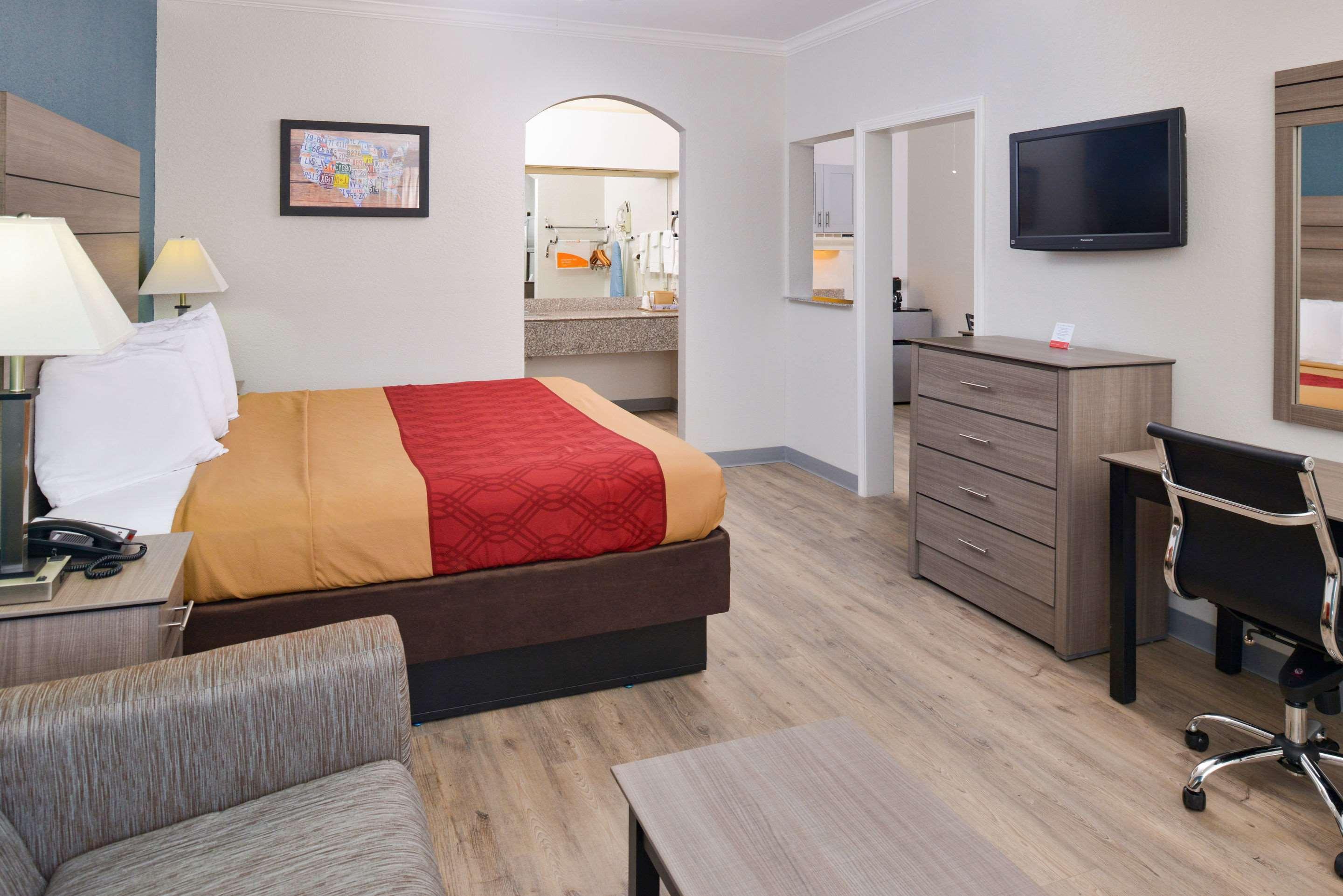 Econo Lodge&Suites Port Arthur Esterno foto
