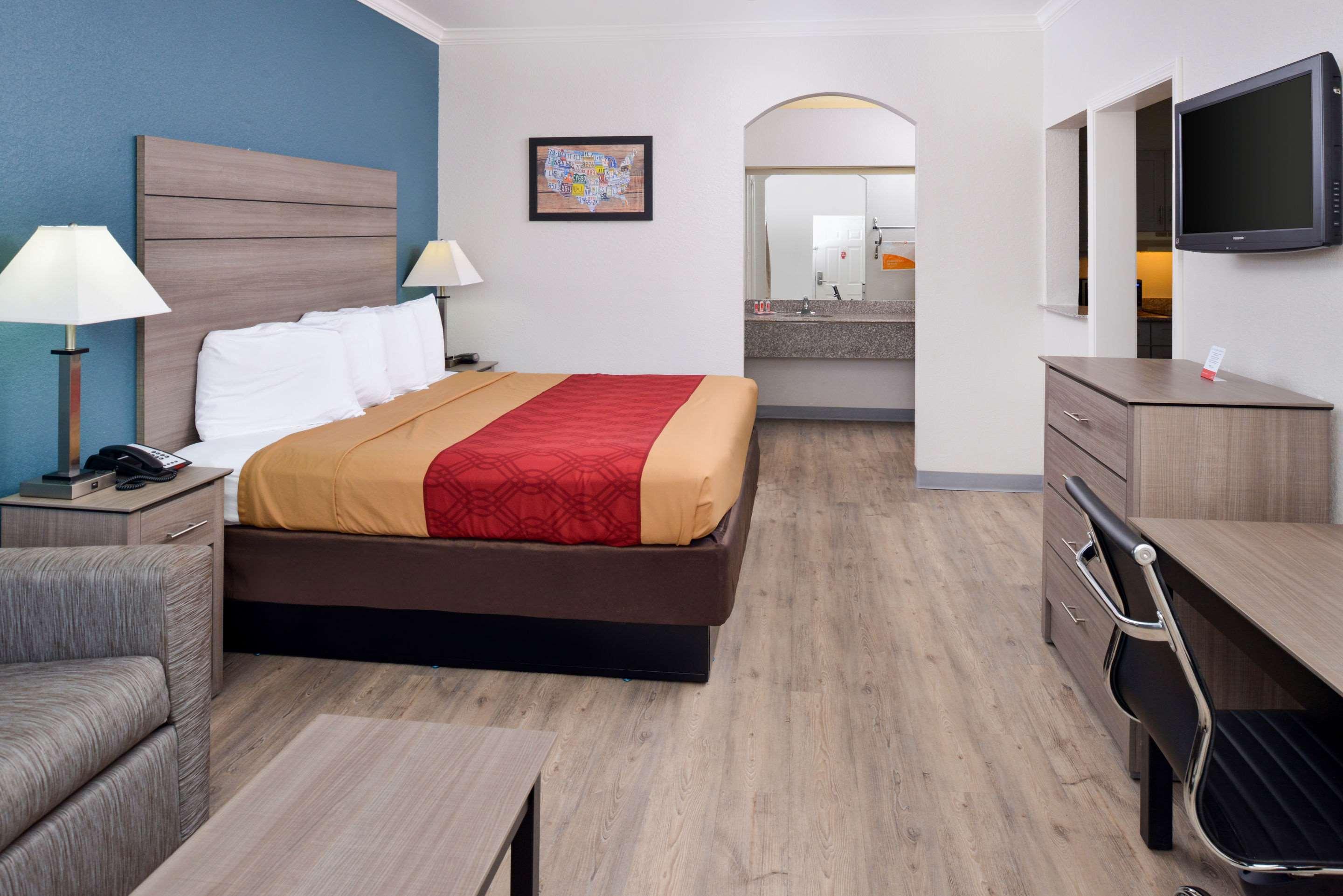 Econo Lodge&Suites Port Arthur Esterno foto