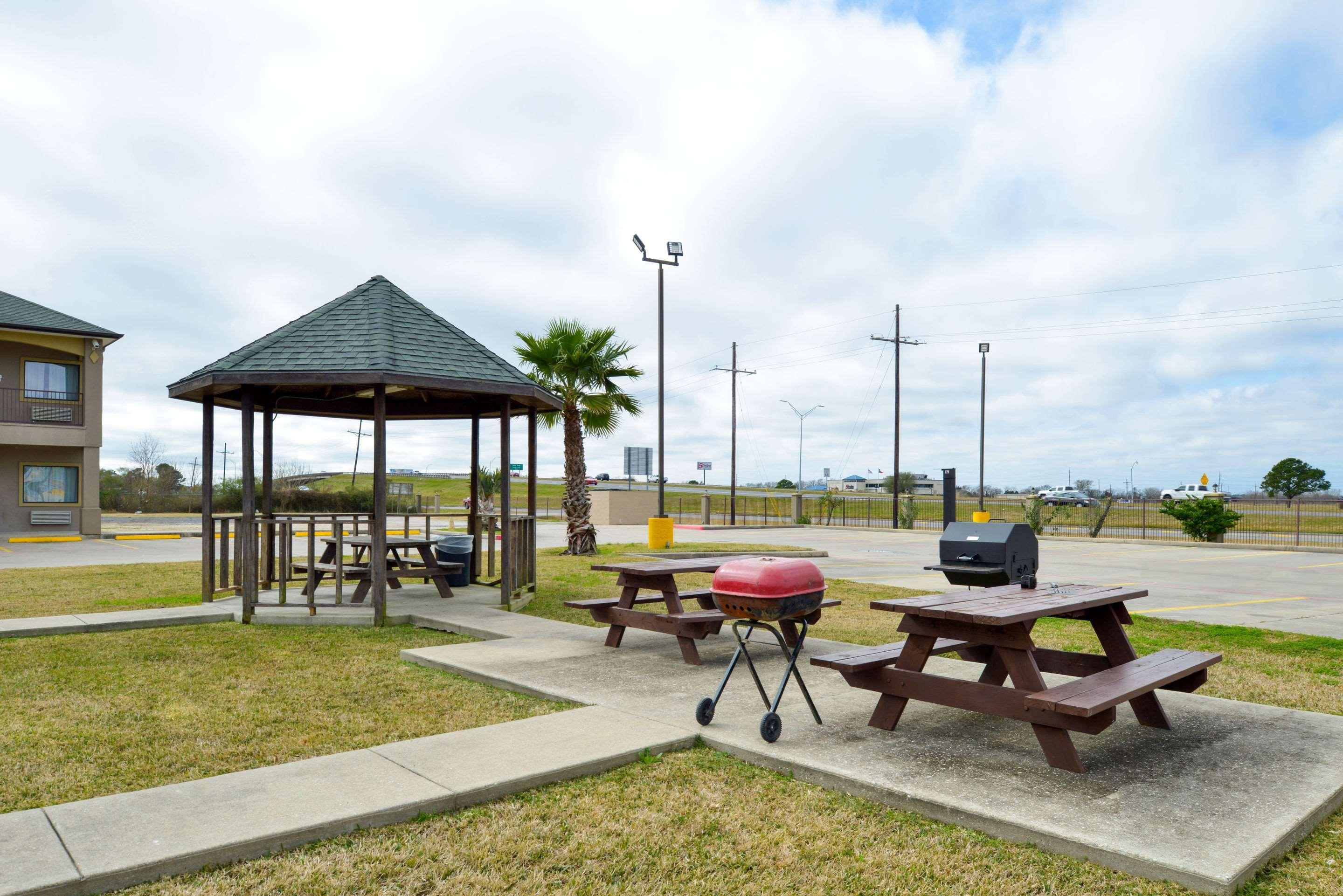 Econo Lodge&Suites Port Arthur Esterno foto